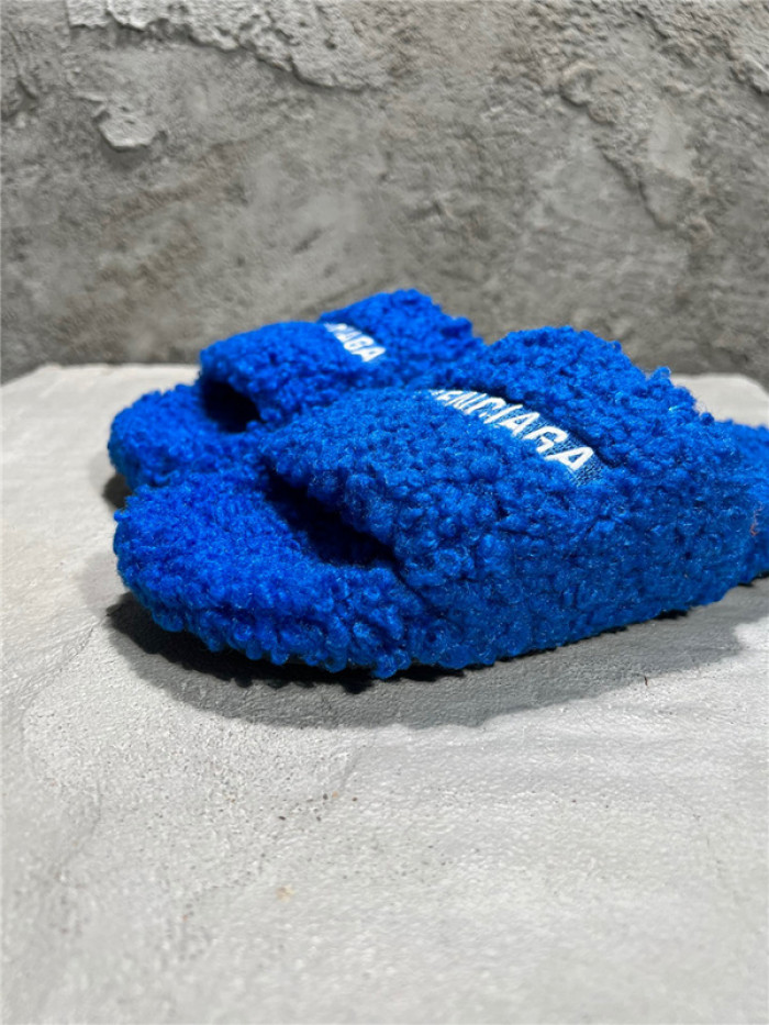 BLCG SLIPPERS