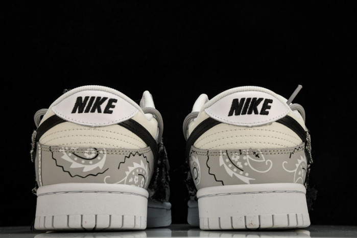 NIKE Dunk SB Low  DJ6188 101