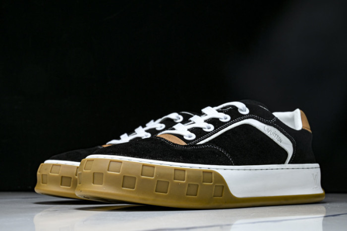 LV SNEAKER  FOR-LV402