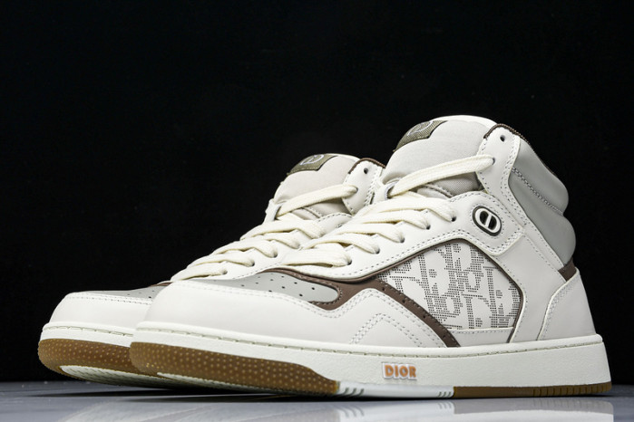 D10R B27 High Top Sneaker 10802