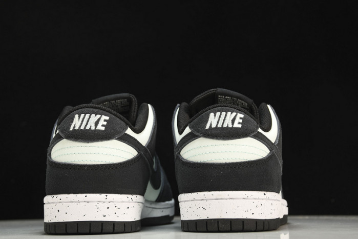 Nike SB Dunk Low  Prm 854866-003