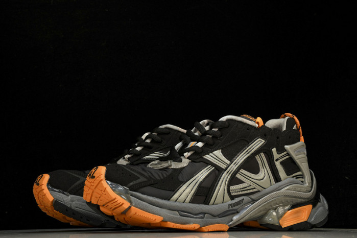 BLCG RUNNER   110308