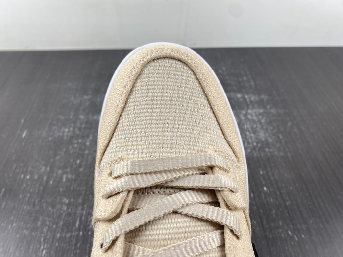 Albino & Preto x Nike Dunk SB Low  FD2627-200