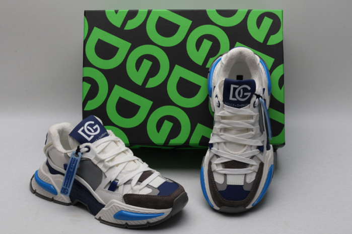 DG SNEAKERS 052502