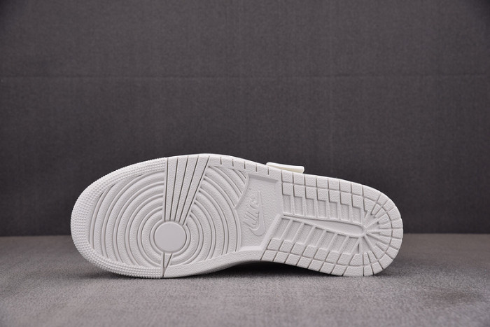 Air Jordan 1 Retro Low OG SP Travis Scott Michael Rubin White Party TD1228-111