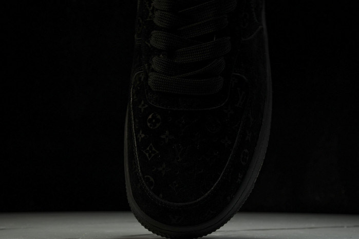 Nike Air Force 1 LV 022604