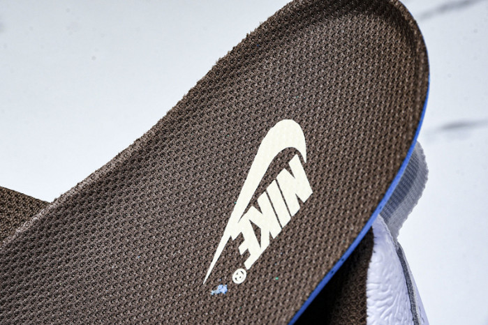 Travis Scott x Nike Zoom Field Jaxx "Light Chocolate" HQ3073-100