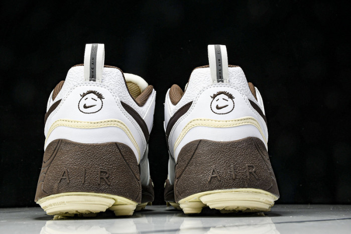 Travis Scott x Nike Zoom Field Jaxx "Light Chocolate" HQ3073-100