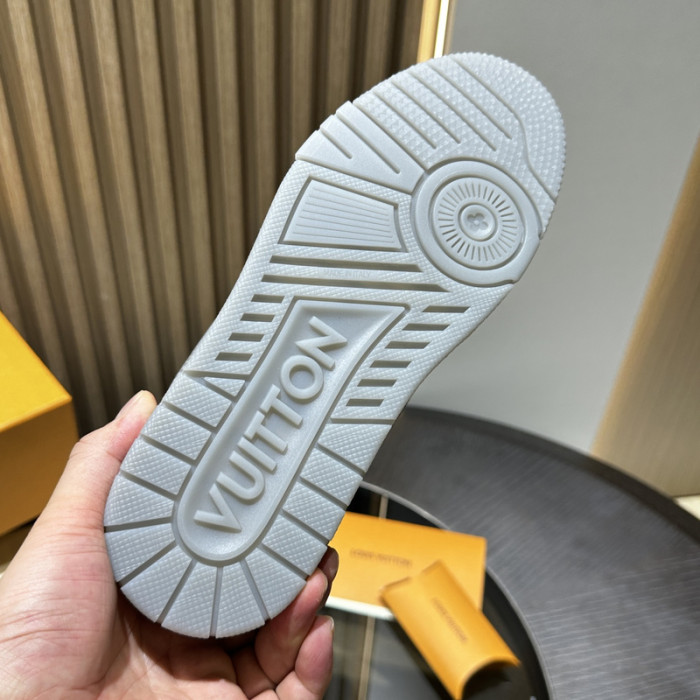 LV SNEAKER TRAINER FOR-LV300