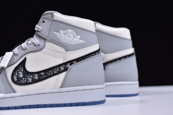 D10R X AIR JORDAN 1 HIGH OG (D10R SHOE BOX ) CN8607-002