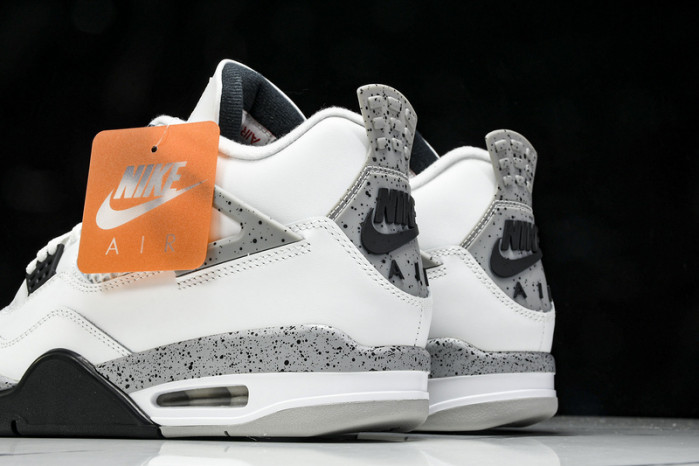 Air Jordan 4  “White Cement” （2025） FV5029-100