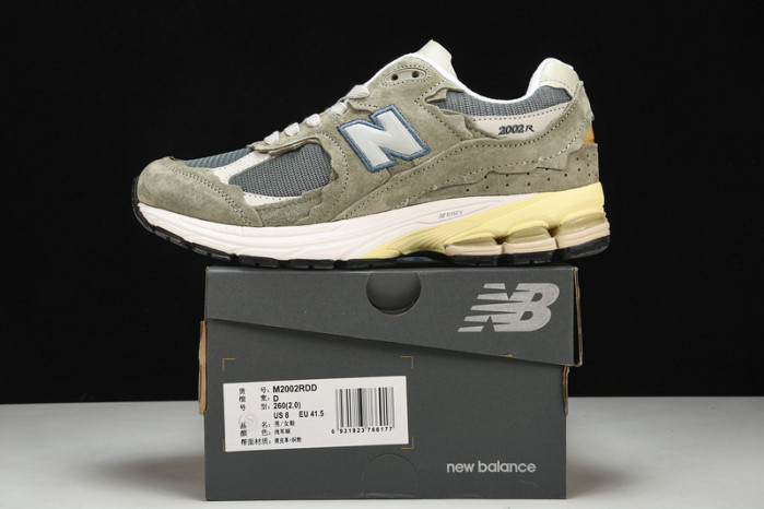 New Balance yeeshoes M2002RDD