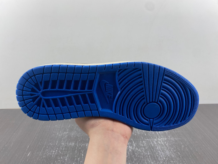 Travis Scott x Air Jordan 1 Low  DM7866-888