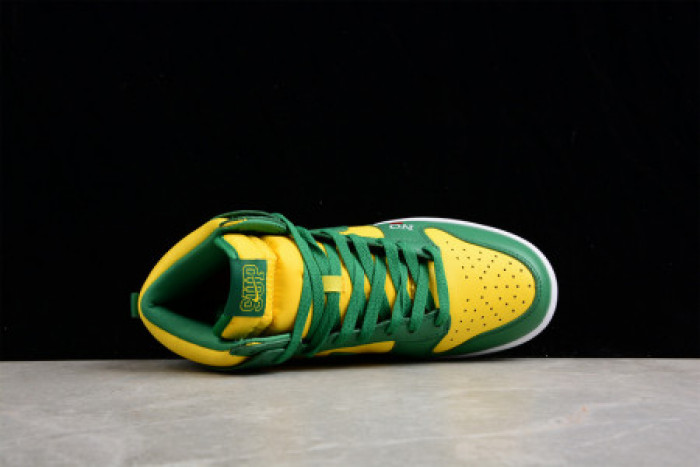 Svp*me x nike sb dunk high dn3741-700