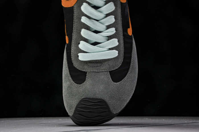 L*0ewe Ballet Runner  LW-FOR07