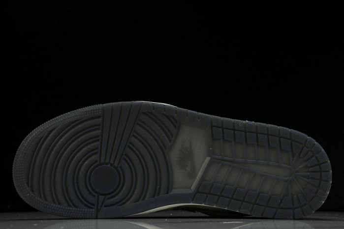 Air Jordan 1 Low OG “Year of the Dragon   FJ5735-100