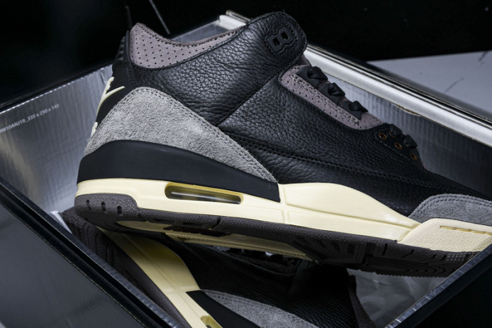 A Ma Manière x Air Jordan 3 “Black”  FZ4811-001