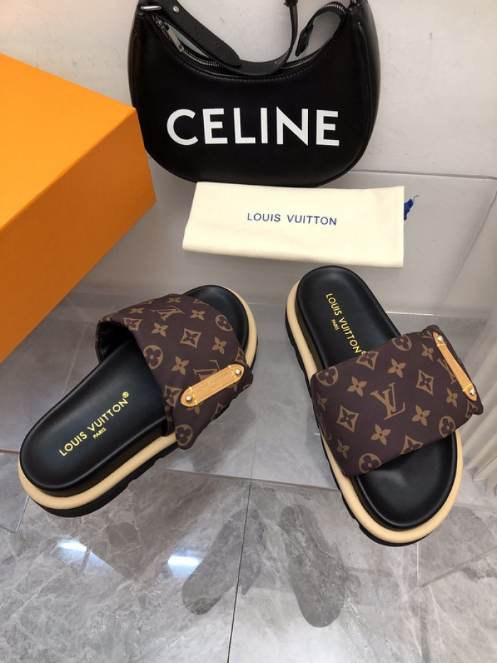 LV SLIPPERS