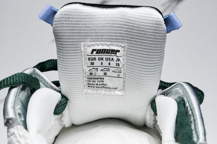 BLCG RUNNER  772774-W3RBW-0623