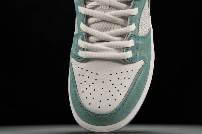 APRIL SKKATEBOARDS x nike SB Dunk Low  Turbo Green   FD2562-400