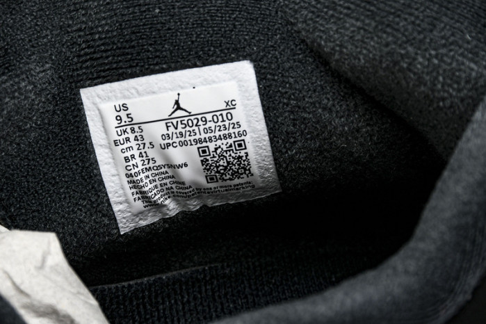 AIR JORDAN 4 RETRO BLACK CAT (2025)  FV5029-010