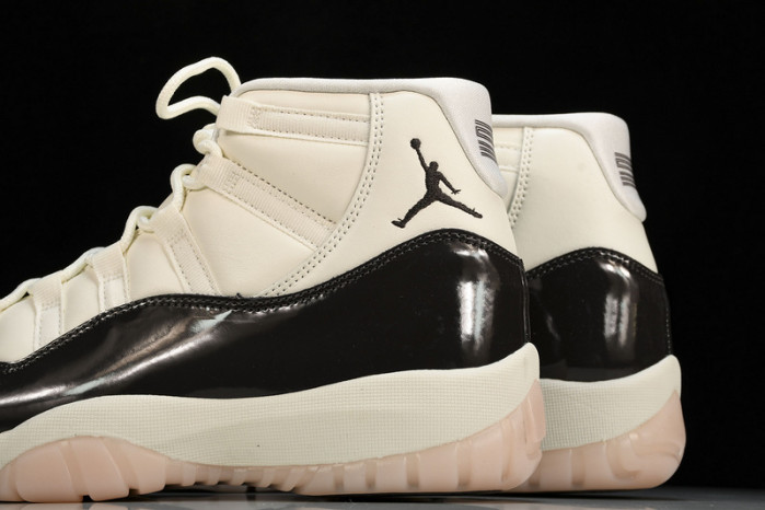 Air Jordan 11 WMNS “Neapolitan  AR0715-101