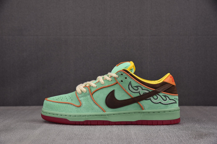 Nike SB Dunk Low Rodeo Tourmaline   HF3058-300