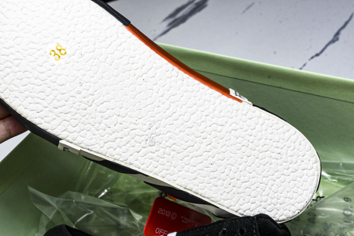 OF X  c/o Virgil Abloh Vulc Low Top 070902