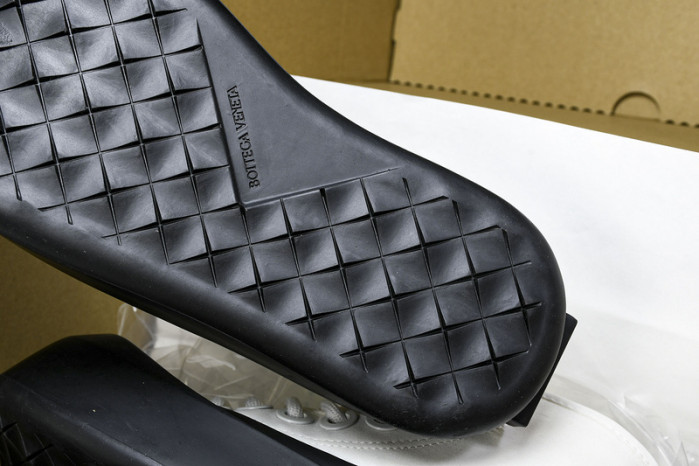 b0tt*ga Ven*ta  jumbo sneaker