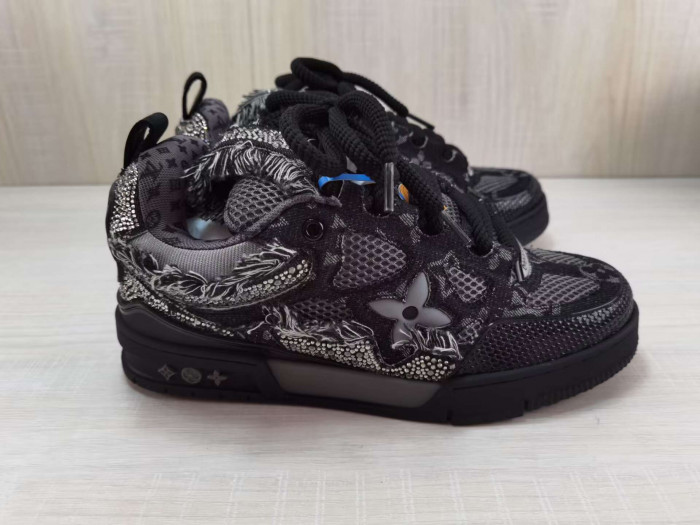 LV SNEAKER LOW  81703