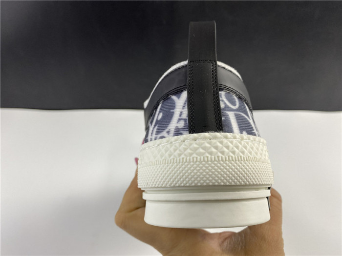 D10R B23 Sneakers Low Top