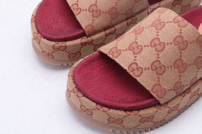 Gv*c slippers