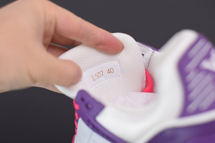 LV SNEAKER LOW YEE-002